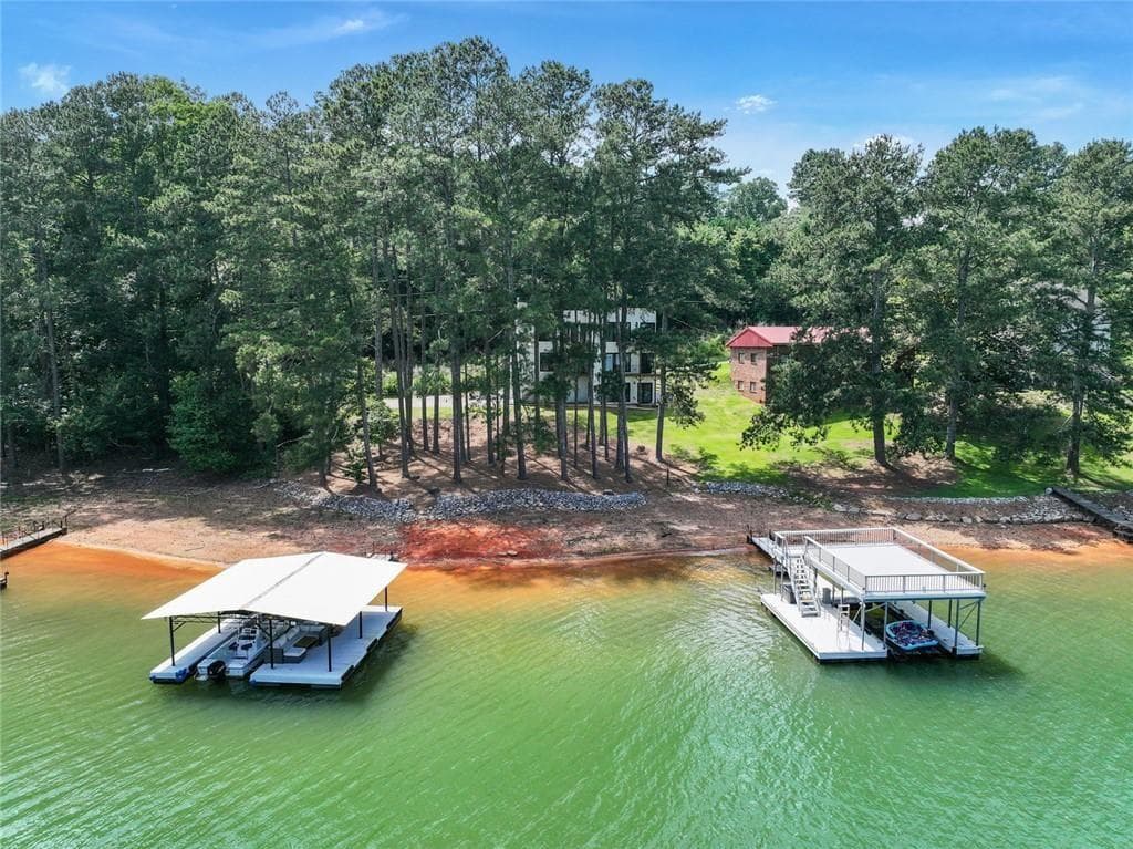 4 bedroom, 3 bathroom, 3,506 sq ft single family residence for sale at 2040 Ridge Road, Cumming, GA 30041 — photo 8