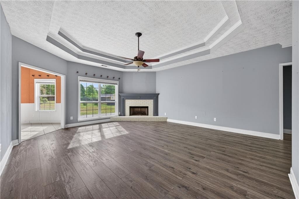 4 bedroom, 3 bathroom, 2,300 sq ft single family residence for sale at 3057 Biltmore Woods Drive, Buford, GA 30519 — photo 4