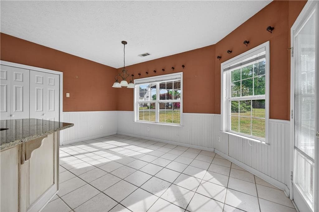 4 bedroom, 3 bathroom, 2,300 sq ft single family residence for sale at 3057 Biltmore Woods Drive, Buford, GA 30519 — photo 6