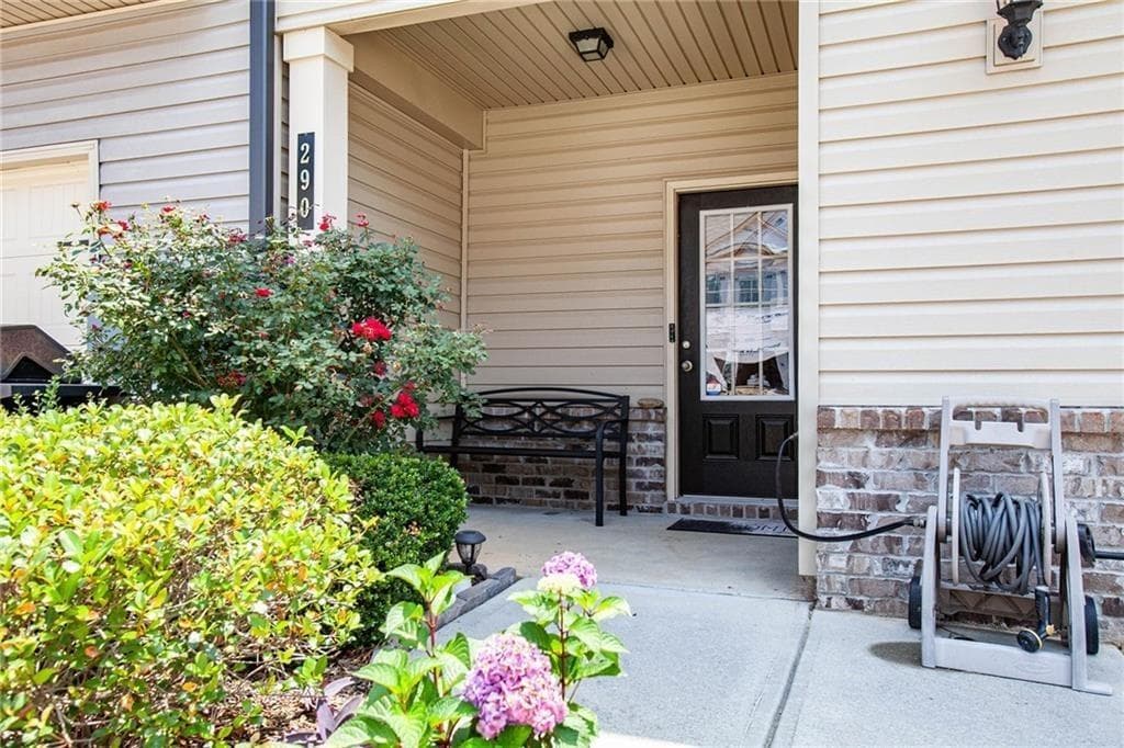 3 bedroom, 3 bathroom, 1,840 sq ft townhouse for rent at 290 Turtle Creek Drive, Winder, GA 30680 for $1,899 a month — photo 3