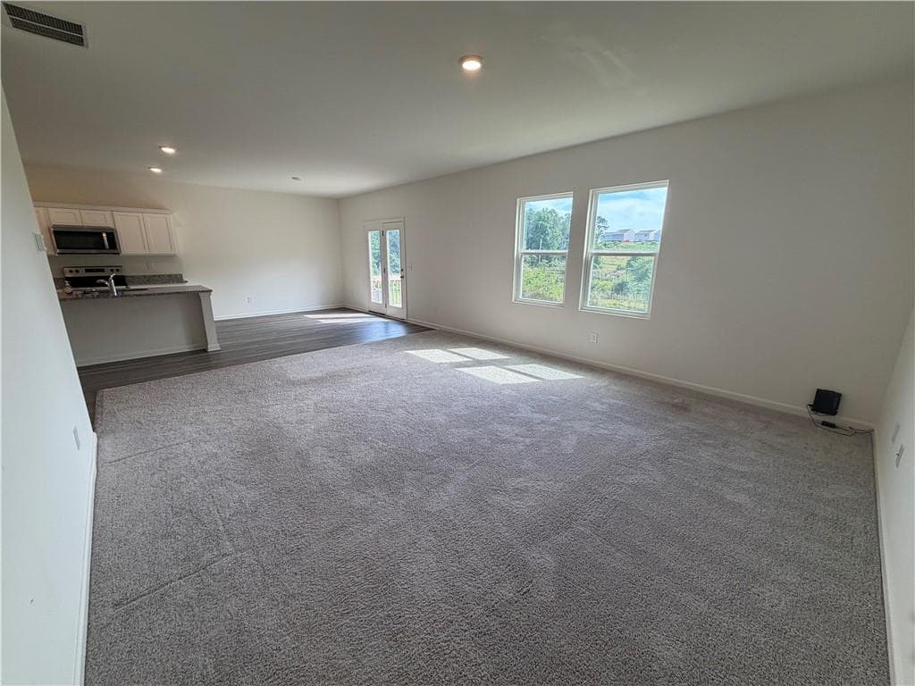 4 bedroom, 3 bathroom single family residence for rent at 303 Hyde Park, Winder, GA 30680 for $1,995 a month — photo 4