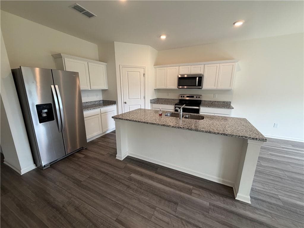 4 bedroom, 3 bathroom single family residence for rent at 303 Hyde Park, Winder, GA 30680 for $1,995 a month — photo 9