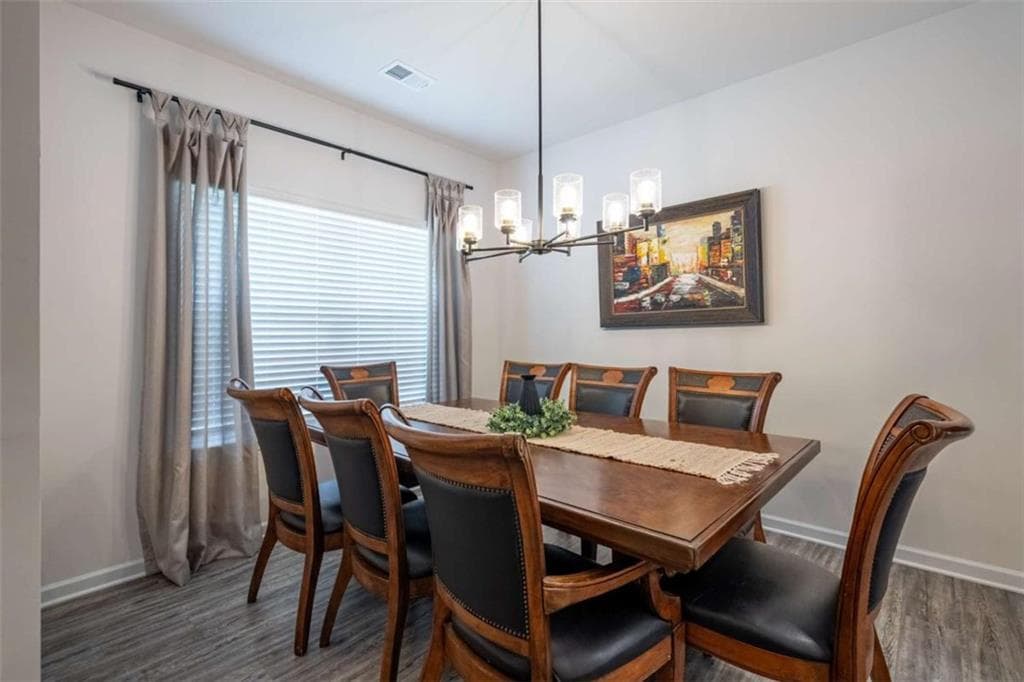 4 bedroom, 3 bathroom, 2,203 sq ft single family residence under contract at 10 Majestic Oaks Way, Rome, GA 30165 — photo 6