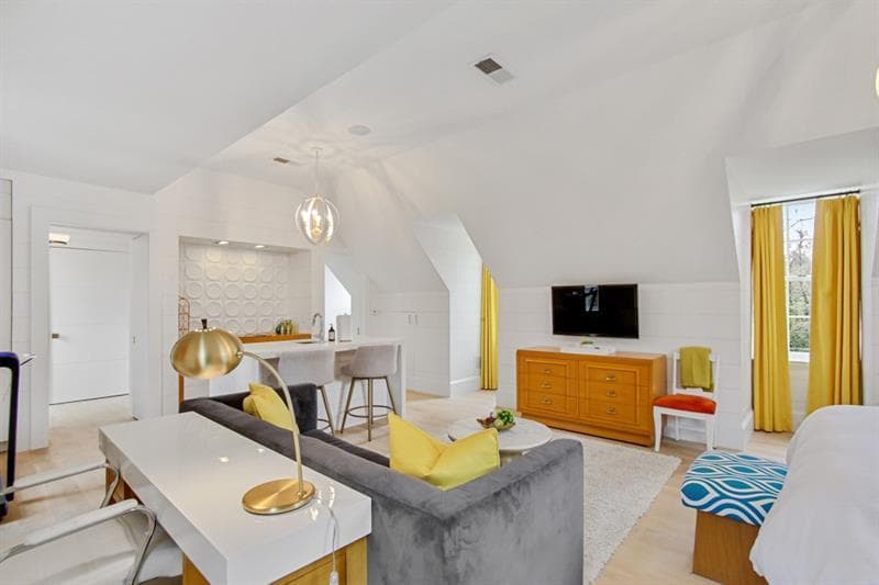 1 bedroom, 1 bathroom, 1,000 sq ft other for rent at 506A Argonne Drive, Atlanta, GA 30305 for $3,200 a month — photo 7