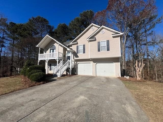 5 bedroom, 3 bathroom single family residence for rent at 3855 Autumn View Circle, Acworth, GA 30101 for $2,200 a month — photo 2