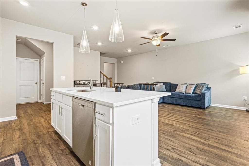 3 bedroom, 3 bathroom, 1,797 sq ft townhouse for rent at 1135 Elyse Lane, Mableton, GA 30126 for $2,500 a month — photo 10