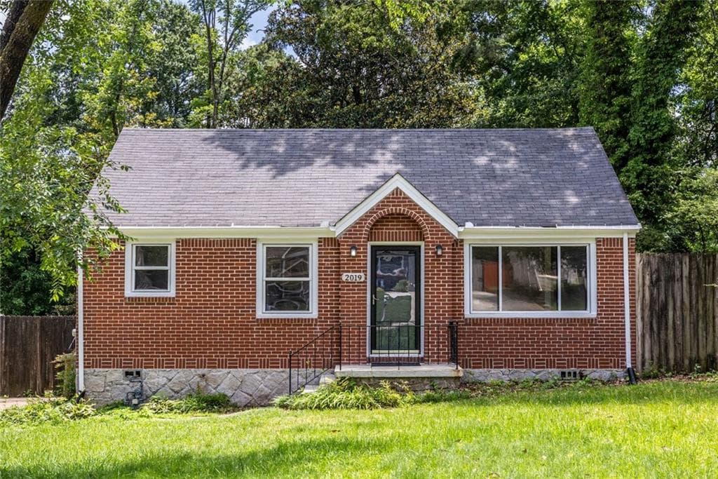 2 bedroom, 1 bathroom, 1,020 sq ft single family residence for sale at 2019 Marco Drive, Decatur, GA 30032