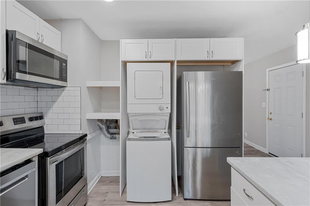 2 bedroom, 2 bathroom, 900 sq ft quadruplex for rent at 2382 Peachwood Circle 84A, Atlanta, GA 30345 for $1,550 a month — photo 9