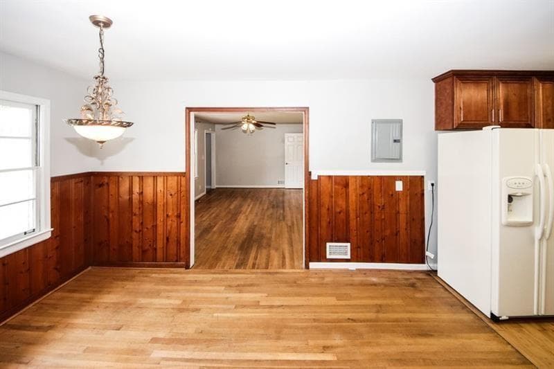 7 bedroom, 5 bathroom, 3,226 sq ft single family residence for rent at 5075 Winters Chapel Road, Atlanta, GA 30360 for $3,950 a month — photo 8