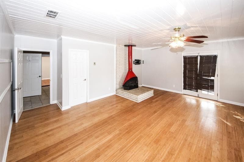7 bedroom, 5 bathroom, 3,226 sq ft single family residence for rent at 5075 Winters Chapel Road, Atlanta, GA 30360 for $3,950 a month — photo 9