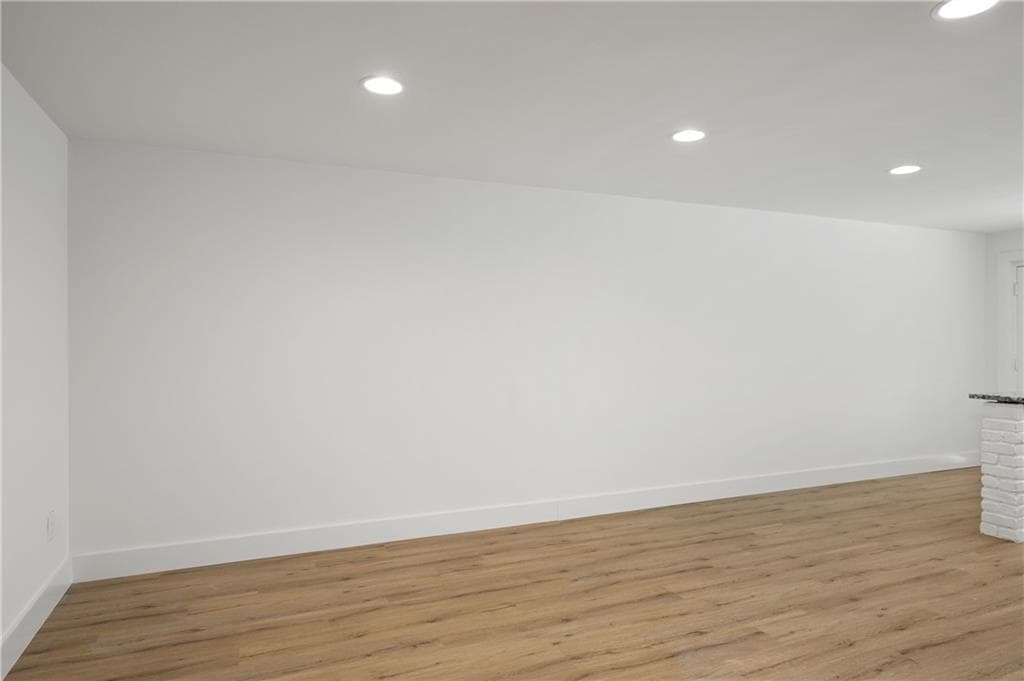 2 bedroom, 2 bathroom, 1,300 sq ft apartment for rent at 880 Saint Charles Avenue 10, Atlanta, GA 30306 for $2,300 a month — photo 9