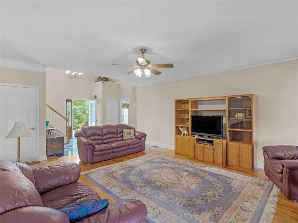 4 bedroom, 5 bathroom, 6,250 sq ft single family residence for sale at 1302 Chester Place, Mcdonough, GA 30252 — photo 3