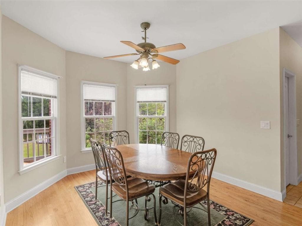 4 bedroom, 5 bathroom, 6,250 sq ft single family residence for sale at 1302 Chester Place, Mcdonough, GA 30252 — photo 6