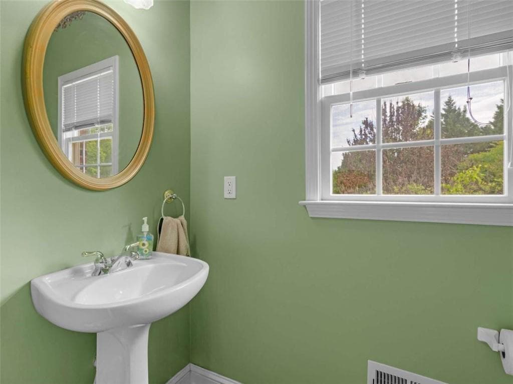 4 bedroom, 5 bathroom, 6,250 sq ft single family residence for sale at 1302 Chester Place, Mcdonough, GA 30252 — photo 7