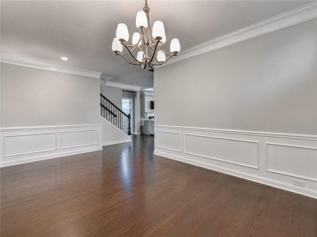 4 bedroom, 3 bathroom, 2,786 sq ft single family residence under contract at 2545 Westlington Circle, Cumming, GA 30040 — photo 9