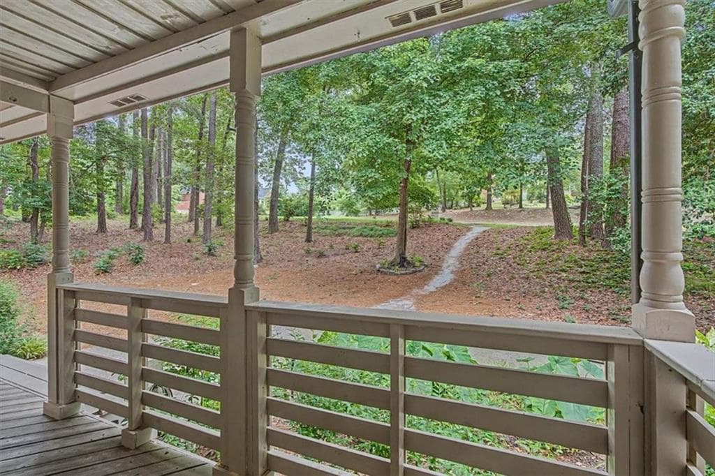 4 bedroom, 4 bathroom, 3,389 sq ft single family residence for sale at 3191 Limrick Lane, Snellville, GA 30039 — photo 9