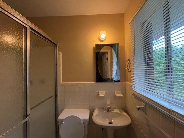 5 bedroom, 3 bathroom, 2,064 sq ft single family residence for rent at 4994 Velva Court, Lilburn, GA 30047 for $2,300 a month — photo 10