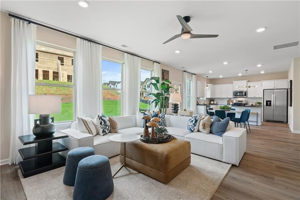 4 bedroom, 3 bathroom, 2,662 sq ft single family residence for sale at 53 Jericho Way, Newnan, GA 30263 — photo 9