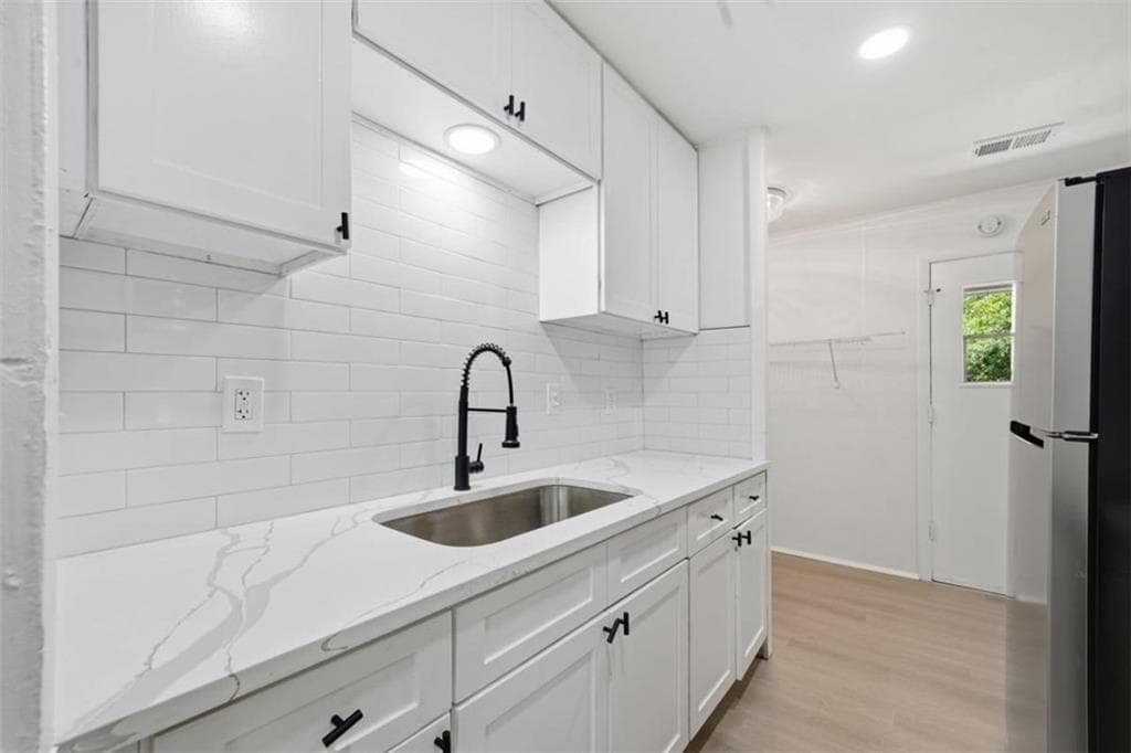 4 bedroom, 2 bathroom, 1,254 sq ft single family residence for sale at 1929 Bandera Drive, Decatur, GA 30032 — photo 7