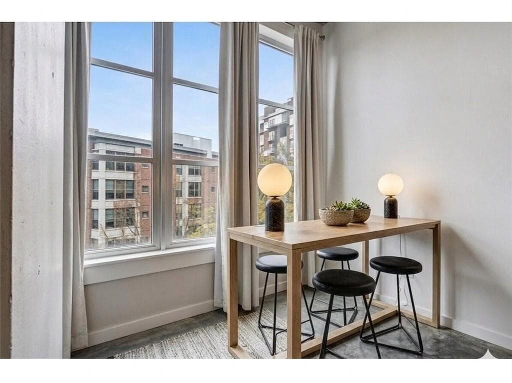1 bedroom, 1 bathroom, 700 sq ft condominium for sale at 245 N Highland Avenue 408, Atlanta, GA 30307 — photo 5