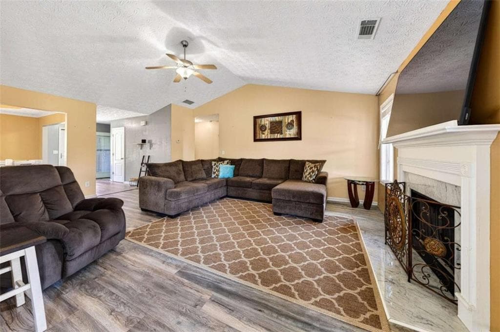 3 bedroom, 3 bathroom, 1,980 sq ft single family residence for sale at 1312 Dianne Way, Winder, GA 30680 — photo 10