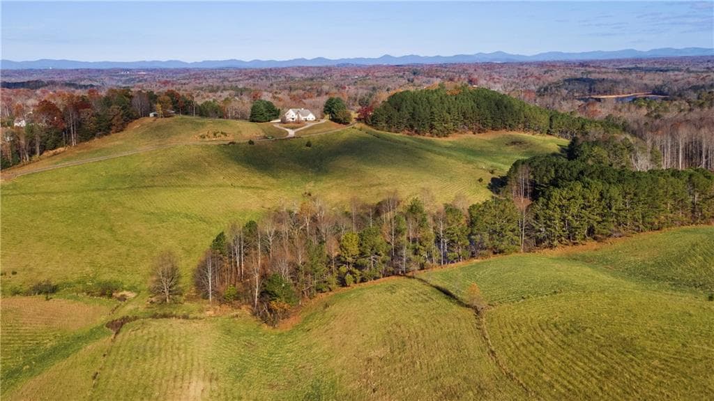 4 bedroom, 5 bathroom single family residence for sale at 5414 Price Road, Gainesville, GA 30506 — photo 4