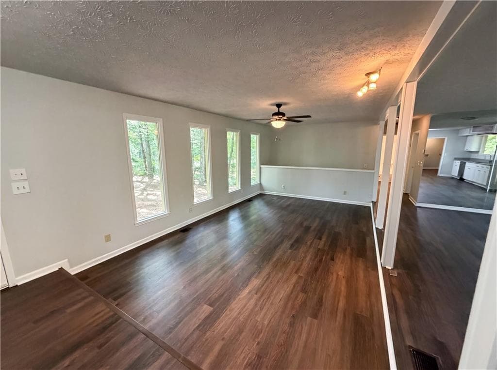 3 bedroom, 2 bathroom, 1,232 sq ft single family residence under contract at 8295 Wilkerson Mill Road, Palmetto, GA 30268 — photo 2