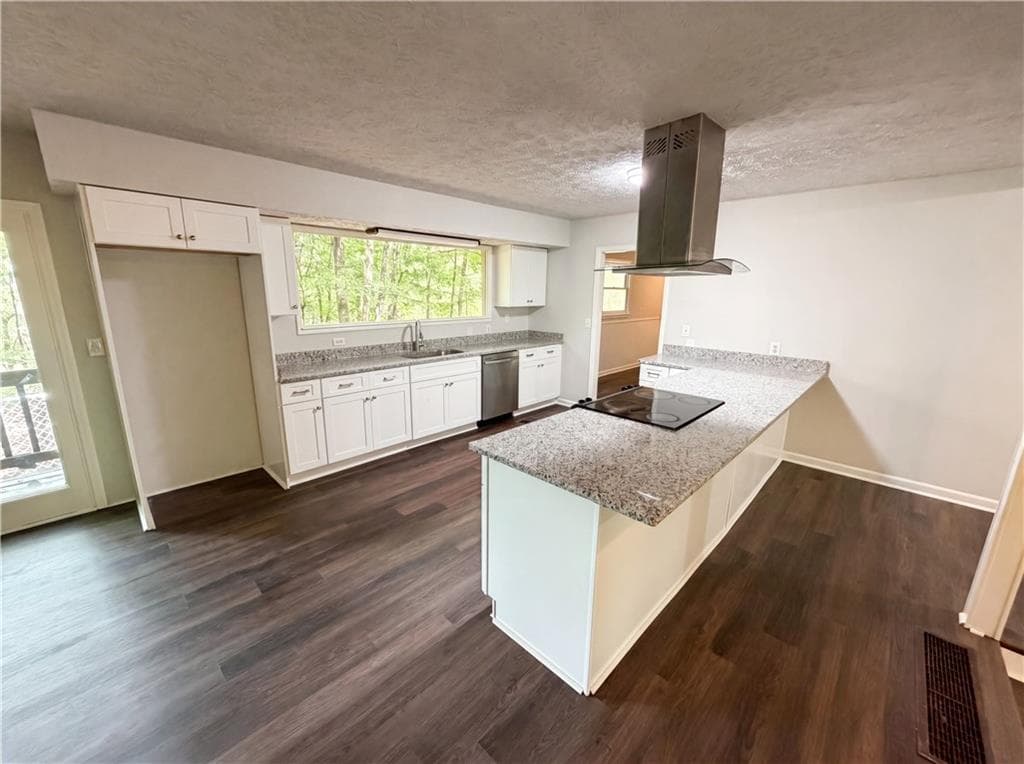 3 bedroom, 2 bathroom, 1,232 sq ft single family residence under contract at 8295 Wilkerson Mill Road, Palmetto, GA 30268 — photo 5