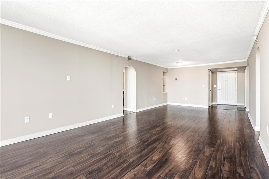 2 bedroom, 2 bathroom, 1,260 sq ft condominium for rent at 2870 Pharr Court South NW 2001, Atlanta, GA 30305 for $2,100 a month — photo 4