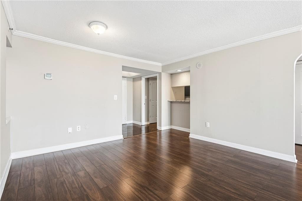 2 bedroom, 2 bathroom, 1,260 sq ft condominium for rent at 2870 Pharr Court South NW 2001, Atlanta, GA 30305 for $2,100 a month — photo 5