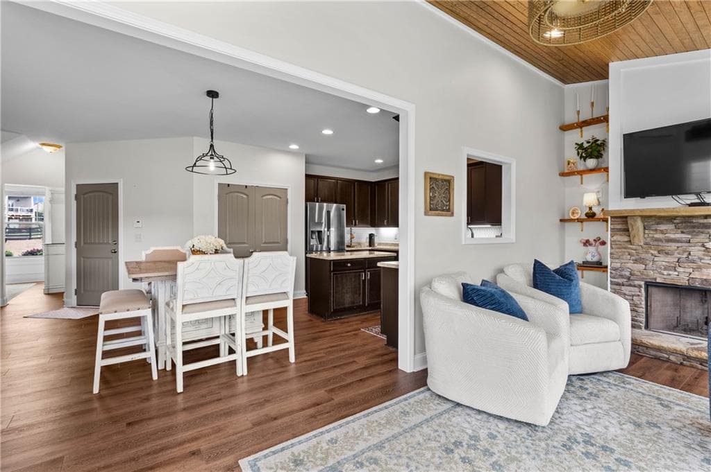 5 bedroom, 3 bathroom, 3,135 sq ft single family residence for sale at 34 Alder Landing, Dallas, GA 30132 — photo 2
