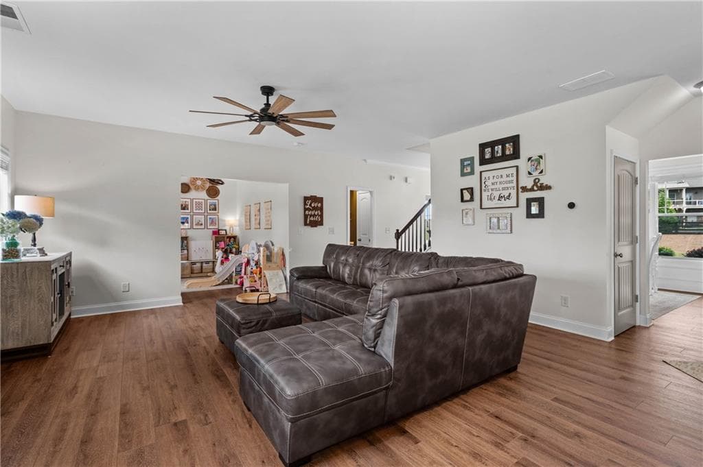 5 bedroom, 3 bathroom, 3,135 sq ft single family residence for sale at 34 Alder Landing, Dallas, GA 30132 — photo 9