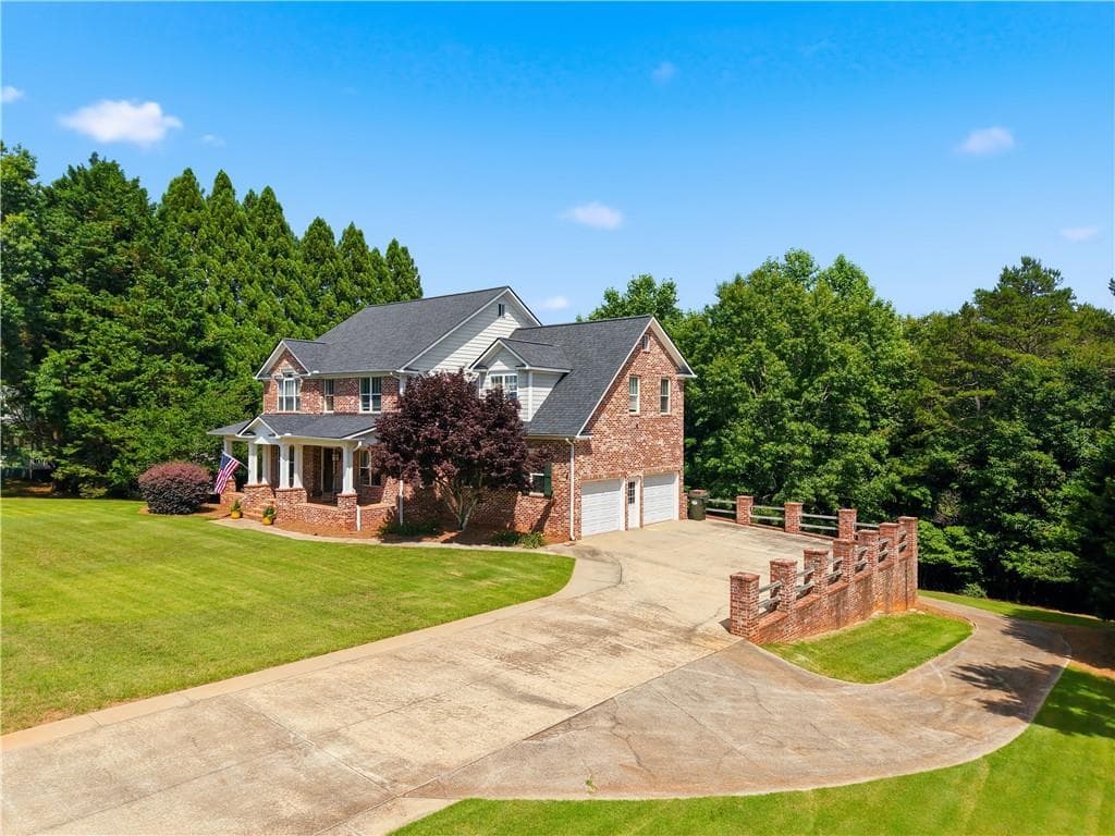 5 bedroom, 5 bathroom, 2,313 sq ft single family residence for sale at 85 Highland Road, Dahlonega, GA 30533 — photo 3