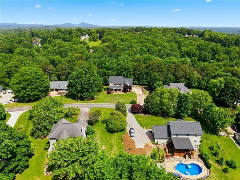 5 bedroom, 5 bathroom, 2,313 sq ft single family residence for sale at 85 Highland Road, Dahlonega, GA 30533 — photo 7