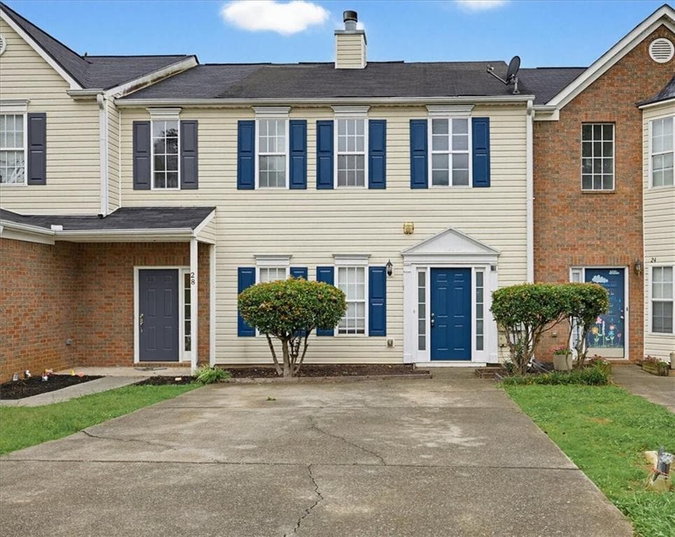 3 bedroom, 3 bathroom, 1,534 sq ft townhouse for sale at 26 Hampton Drive, Cartersville, GA 30121 — photo 1 of 24