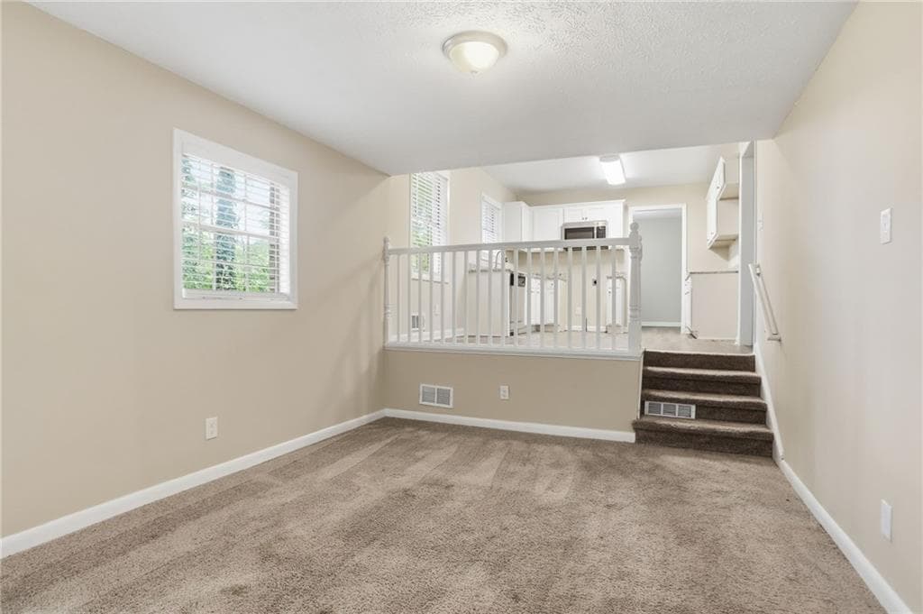 4 bedroom, 3 bathroom, 1,974 sq ft single family residence under contract at 2296 Aurie Drive, Decatur, GA 30034 — photo 9