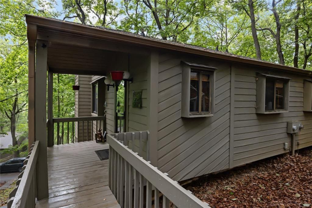 2 bedroom, 3 bathroom, 1,152 sq ft townhouse for sale at 200 Villa Road 128, Jasper, GA 30143 — photo 2