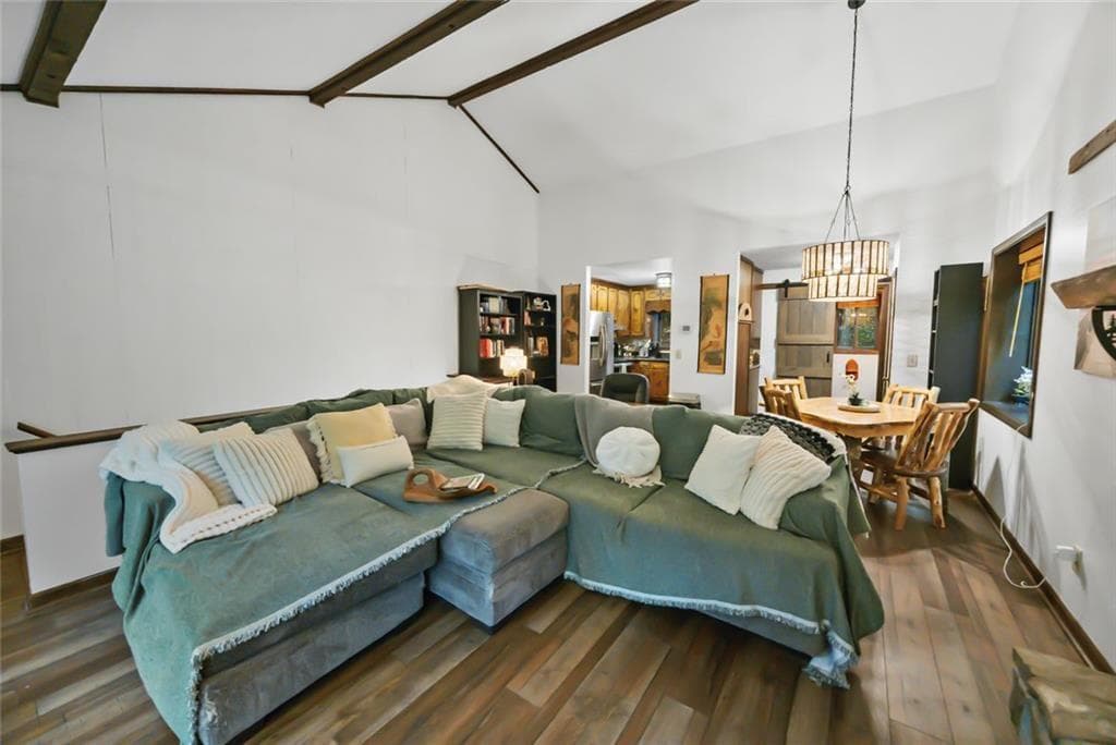 2 bedroom, 3 bathroom, 1,152 sq ft townhouse for sale at 200 Villa Road 128, Jasper, GA 30143 — photo 6
