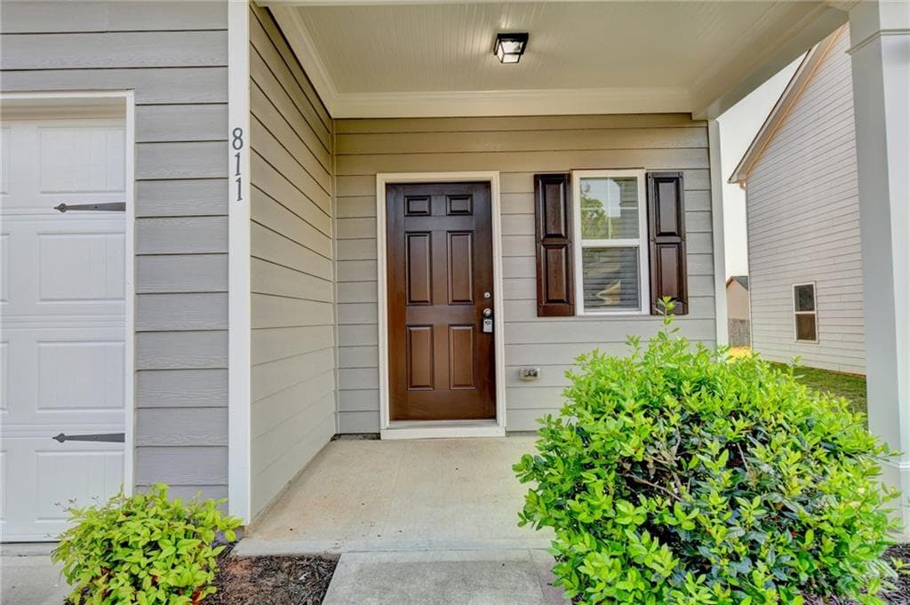4 bedroom, 3 bathroom, 1,989 sq ft single family residence for rent at 811 Independence Avenue, Pendergrass, GA 30567 for $1,850 a month — photo 5