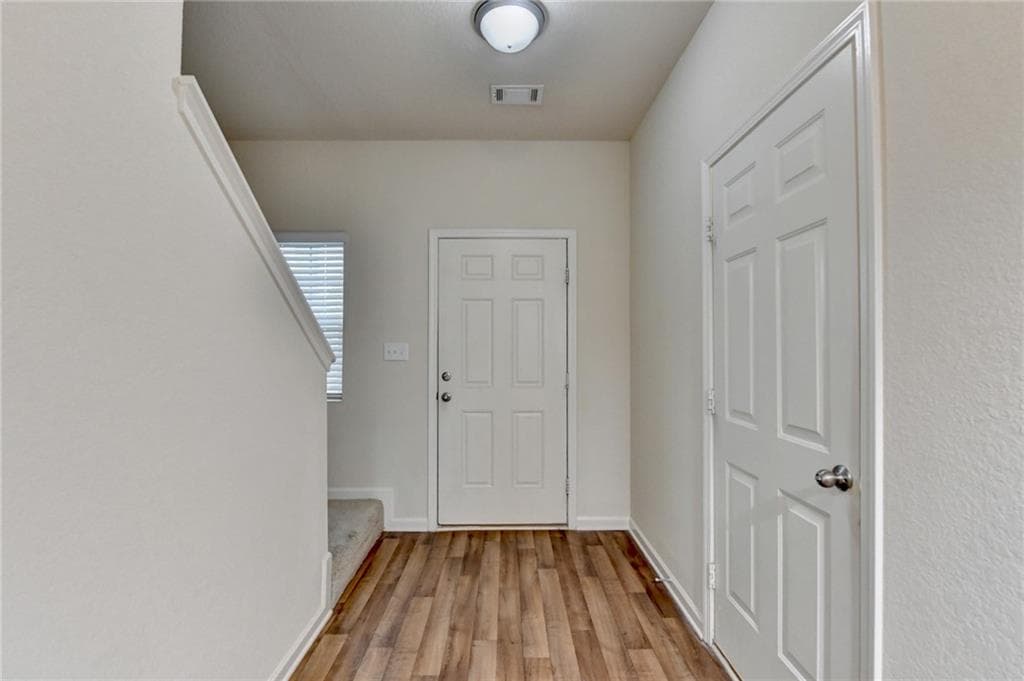 4 bedroom, 3 bathroom, 1,989 sq ft single family residence for rent at 811 Independence Avenue, Pendergrass, GA 30567 for $1,850 a month — photo 6