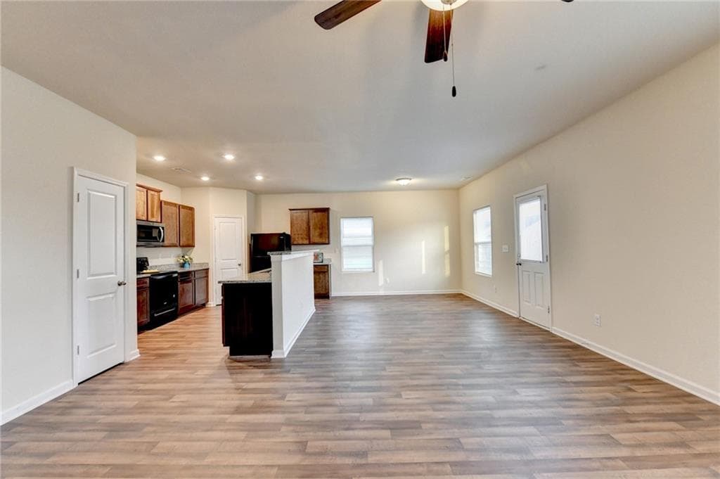 4 bedroom, 3 bathroom, 1,989 sq ft single family residence for rent at 811 Independence Avenue, Pendergrass, GA 30567 for $1,850 a month — photo 10