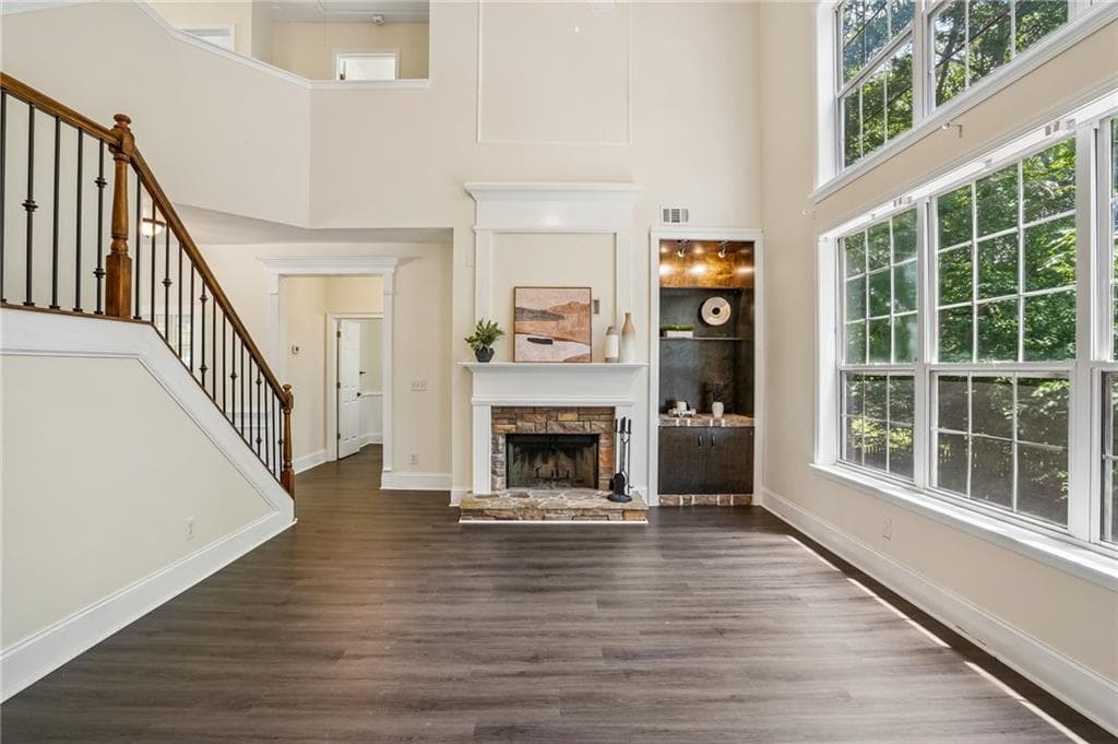 4 bedroom, 3 bathroom, 4,027 sq ft single family residence for sale at 6815 Grand Magnolia Drive, Sugar Hill, GA 30518 — photo 4