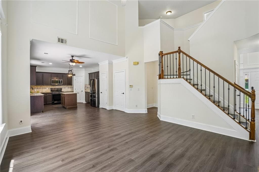 4 bedroom, 3 bathroom, 4,027 sq ft single family residence for sale at 6815 Grand Magnolia Drive, Sugar Hill, GA 30518 — photo 7