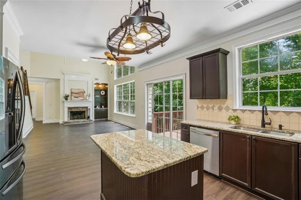 4 bedroom, 3 bathroom, 4,027 sq ft single family residence for sale at 6815 Grand Magnolia Drive, Sugar Hill, GA 30518 — photo 10