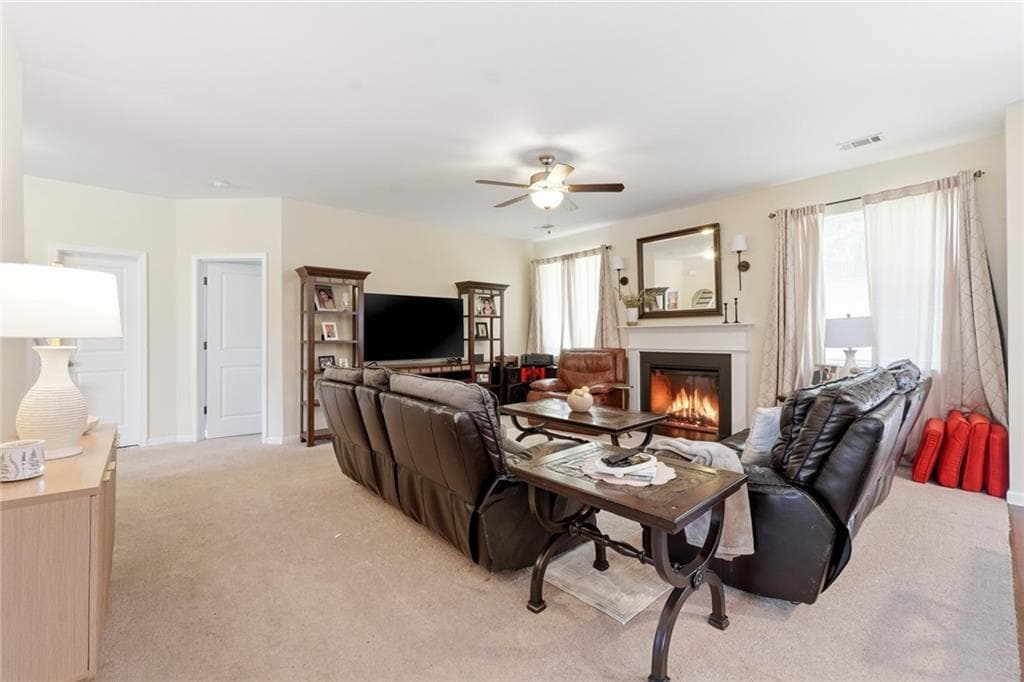 5 bedroom, 3 bathroom, 2,946 sq ft single family residence for sale at 7048 Roselake Circle, Douglasville, GA 30134 — photo 5