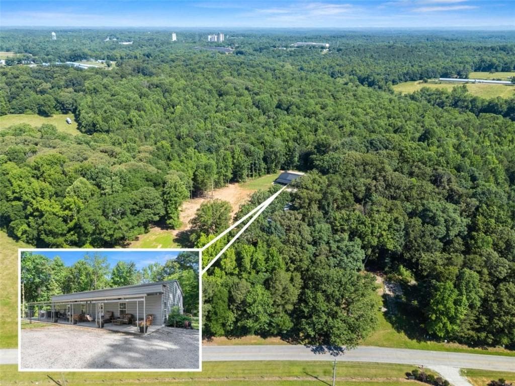 1 bedroom, 2 bathroom, 2,400 sq ft single family residence for sale at 1366 Wheeler Cemetery Road, Maysville, GA 30558 — photo 2