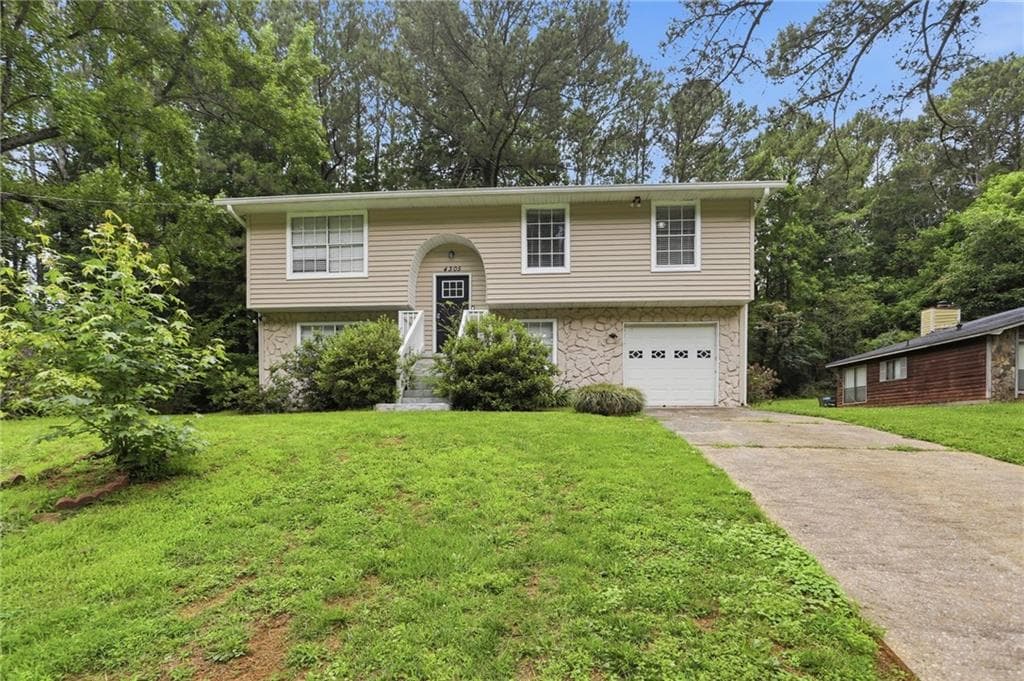 5 bedroom, 2 bathroom, 1,786 sq ft single family residence under contract at 4305 Old Lake Drive, Decatur, GA 30034