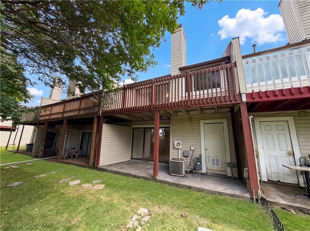 2 bedroom, 3 bathroom, 1,364 sq ft townhouse for sale at 3271 Tennington Place, Lawrenceville, GA 30044 — photo 5