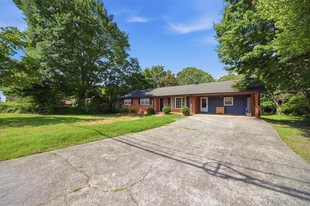 3 bedroom, 3 bathroom, 1,501 sq ft single family residence for sale at 870 American Legion Road, Conyers, GA 30012 — photo 4