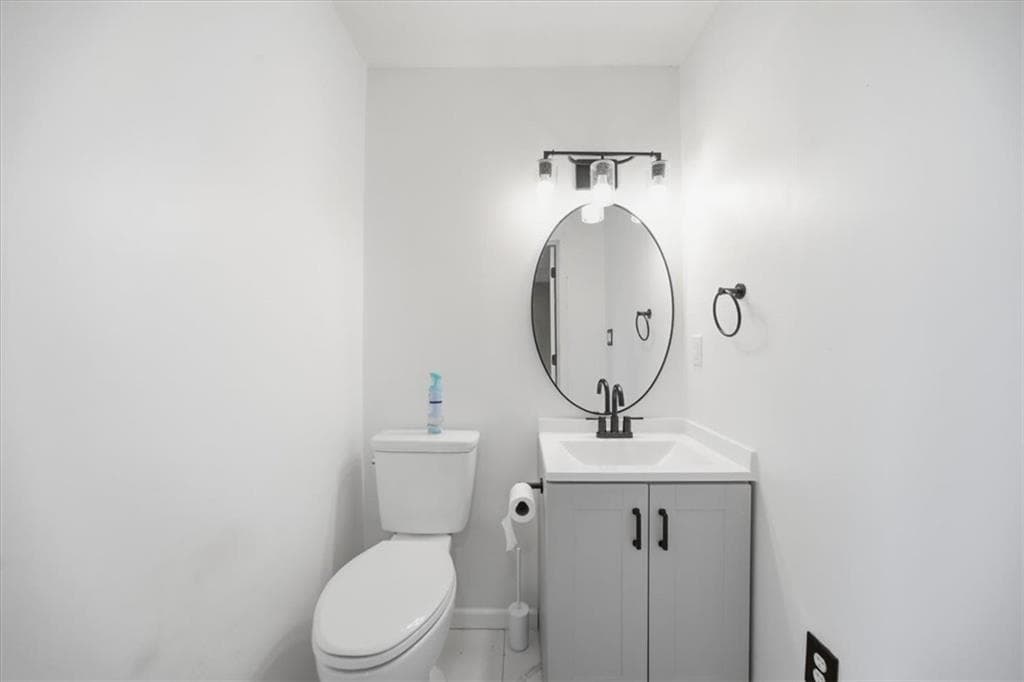 3 bedroom, 3 bathroom, 1,501 sq ft single family residence for sale at 870 American Legion Road, Conyers, GA 30012 — photo 9